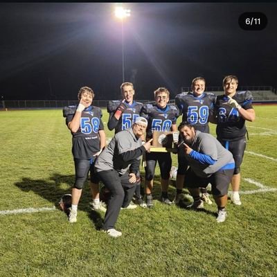 CoachJSlone's profile picture. Husband. Father. Teacher. Coach.
Former Varsity Assistant ⚾
Varsity Defensive Line 🏈
OHSAA Umpire ⚾