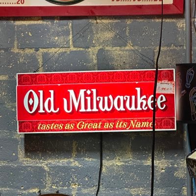 timmyday100's profile picture. Pap of 2 ❤️ Pitt,Steelers,penguins and going dahn tahn. consevative. 4 pups