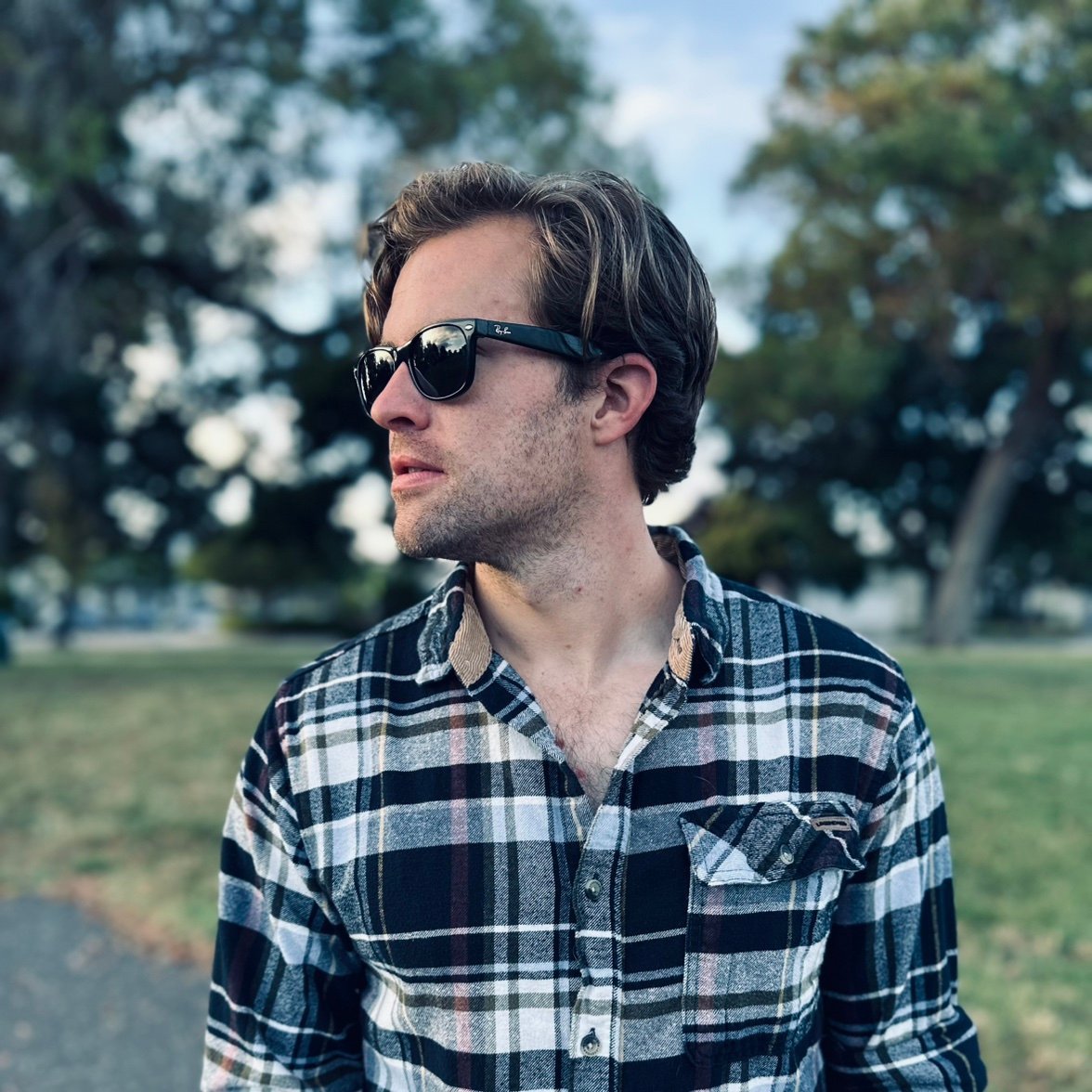 ConMorri03's profile picture. If you can’t draw a crowd settle for what you can draw 👍