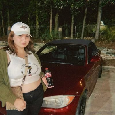 ishidonk's profile picture. the Bruno Bucciarati tattoo taking up half my arm says more about me than any words ever can