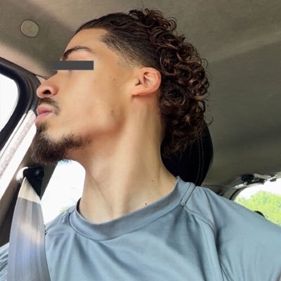 MaskoGosling's profile picture. athlète hybride et fort à tous les jeux - ingénieur patrimonial immo