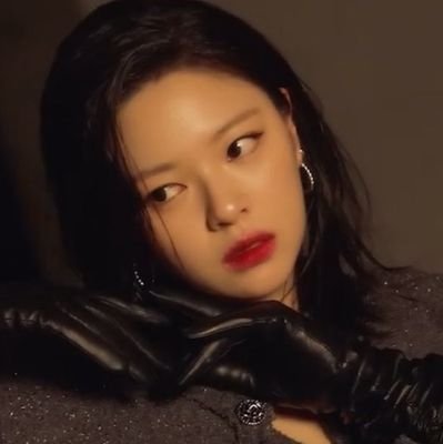yjybloom's profile picture. 