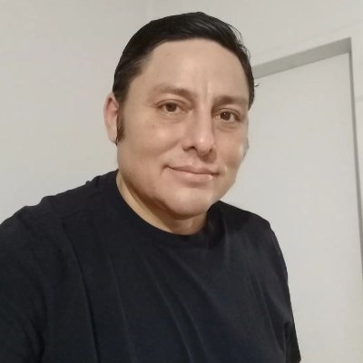 osb05191978's profile picture. Hincha del @CSEmelec sincero generoso y humilde, detesto la hipocresía y el orgullo desbordado. Primero está mi familia, luego yo y de ahí el resto.