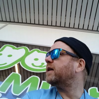 tfonseli's profile picture. Eteenpäin.