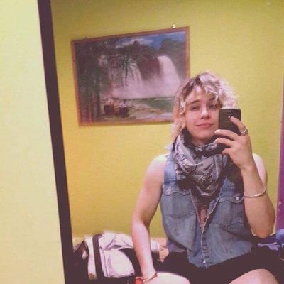 yezztun0mbr3's profile picture. donde suena tu nombre, nada nadie responde