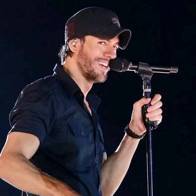 Enrique22865's profile picture. 