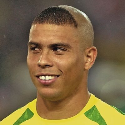 Yvan29bzh5499's profile picture. 