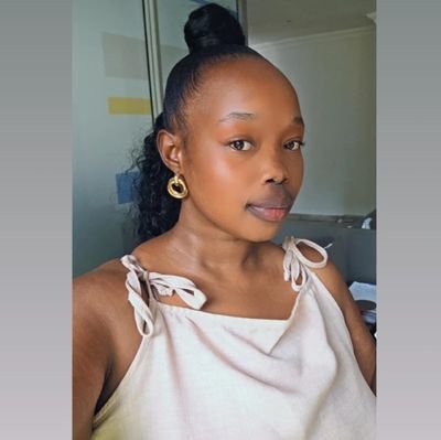 Aletta_Ngale's profile picture. 👑| 🎓 BA in corporate com|
life is too short to worry about making every detail perfect LIVE LOVE LAUGH🌠. ..and Exist in the moment❤