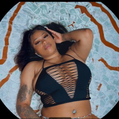 QueenBeeShxt's profile picture. ALAKAZAM MUTHA FCKA 🪄