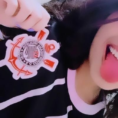 anaaczi's profile picture. 