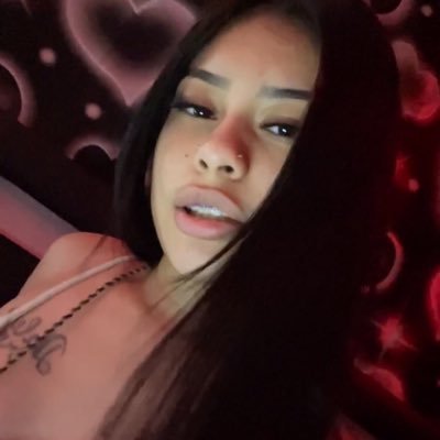 inuttglitter123's profile picture. |18|•Here to make bandz not friends🫴💰•$25 to speak to me•$100 unblock fee✌️GaToAz