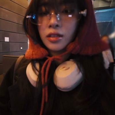 majalismoon's profile picture. 🍉 ˚₊· ͟͟͞͞➳❥ “i want to make romeo jealous. i want the dead lovers of the world to hear our laughter, and grow sad” | sram / dnp era !!