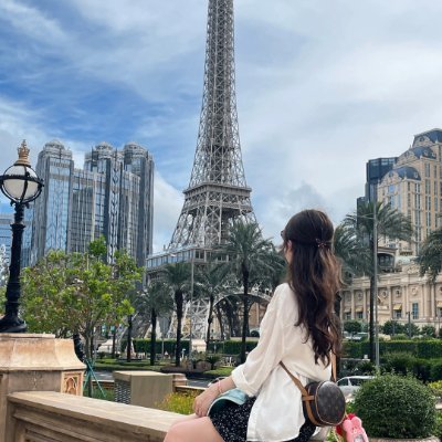 A1B2Ckele's profile picture. I fall in love with ordinary days — they hold the softest magic.