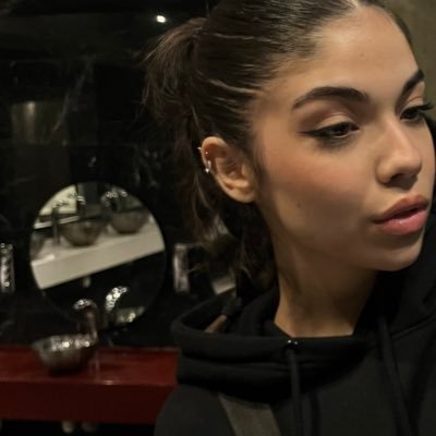 niushaaaaaaa1's profile picture. https://t.co/slTOsRI0We