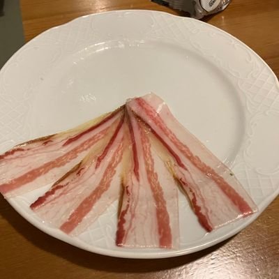 averniceone1's profile picture. 