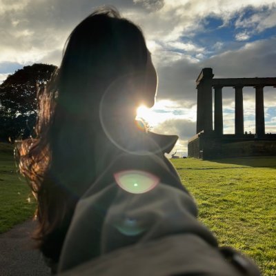 GMjMeuptKnVM's profile picture. Quiet soul, coffee lover, learning to bloom in her own time.