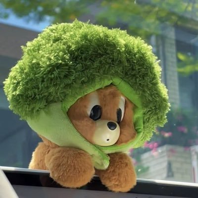 bluyed423's profile picture. 🥯🥂