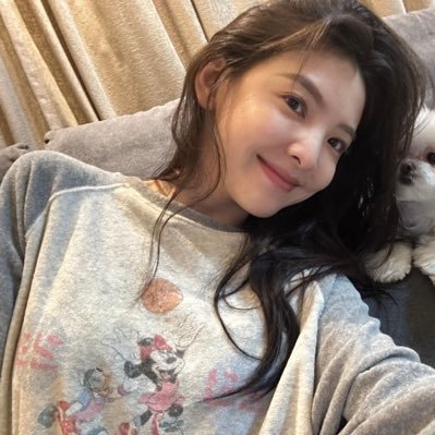 ButterCupcake_A's profile picture. somewhere between overthinking & daydreaming 🕊️