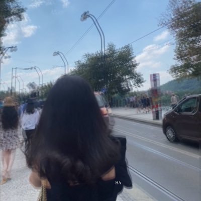 Hawratulefat's profile picture. وكلٍ يفسرني على قد عِرفه