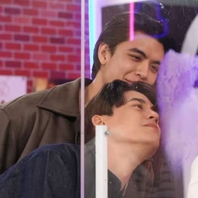 zuttonatsutime's profile picture. #เอิร์ทมิกซ์ 🌏EM🪐 🐻JG🐧 #DPR Dreamer! I just want to fangirl in peace 🙏 Fanwar/Rage bait seekers keep out 🚫