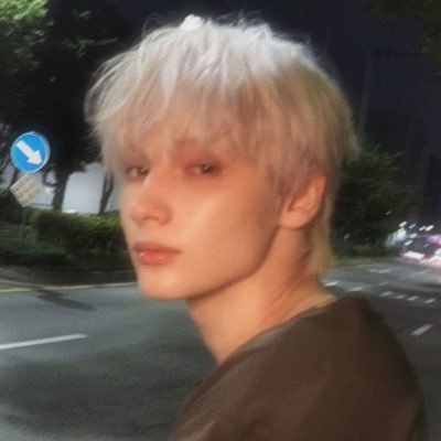 y2kpiscisboy's profile picture. probably watching series or playing ps4