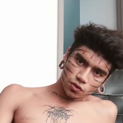 lerdog's profile picture. Ele/dele ~ he/him 🏳️‍🌈 Jornalista, escritor, redator ghostwriter, cinéfilo, gamer e entusiasta de horror e números decrescendo.