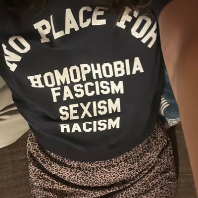 nuuug7's profile picture. sa des llibres, es dialectes i ses clàssiques