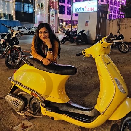 Anamika2424's profile picture. Freelance writer🖊✒
काव्य संग्रह- धूप के राज़ महकते हैं
गीत एलबम - प्रतिति-  
हिन्दी फिल्म-गीत (गायक/जावेद अली

https://t.co/LUgqfjT3g1