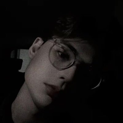 farisfae_'s profile picture. 