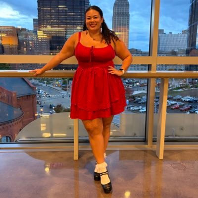 alexisnexis_'s profile picture. sit back, relax, and grab a snack || she/her || 26 • attorney