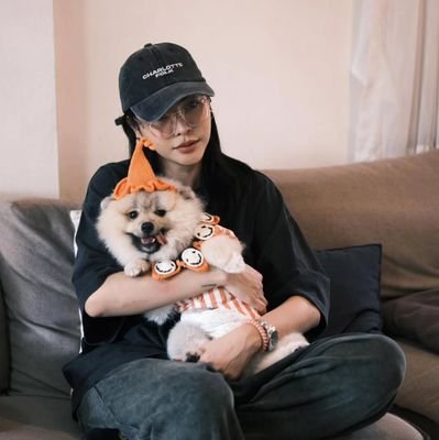 SnigdhaSha054's profile picture. The queen of my dreams is only Faye. No one else 💛🌻🇮🇳.   ((❤️ ❤️))