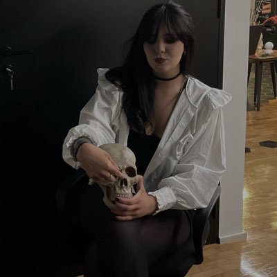 miwamarii's profile picture. notepad