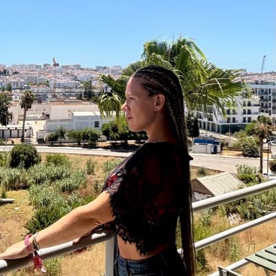 oceline's profile picture. 📍French Riviera  🔴⚪️