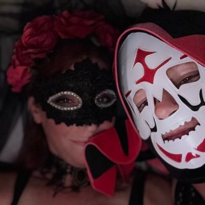 Noxx_Sable's profile picture. 🔞NSFW / Adult content / 18+ only / 🎭 Masked Pegging Couple / 🔥Switch | Dom/Sub | POV / 👉 Full scenes + customs