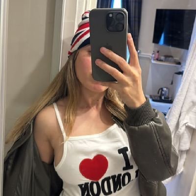 Alice1526031803's profile picture. Ravie de faire connaissance.