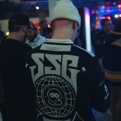 Dieode_'s profile picture. IL ➡️ CA | 26 | discord: Dieode_| Halo | Content Creator for @darkinsideGG