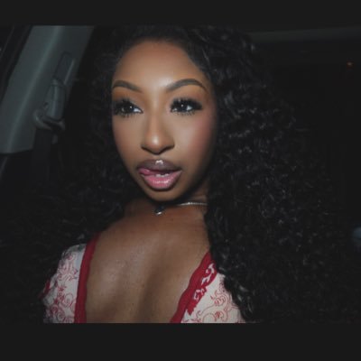 makenziahleeyuh's profile picture. God got my back | Aries ♈️ | 1of1 | TXSU Alumna