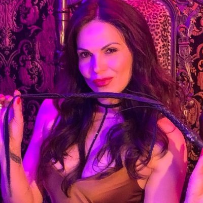 Flower_anSnake's profile picture. French lady who’s interested in theatre actress, music, and literature. #Bisexual/#OC/#RP/#MV/#RP18/#MatureContent