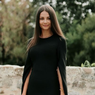 GeoStephanie's profile picture. Creative Director at Rografika