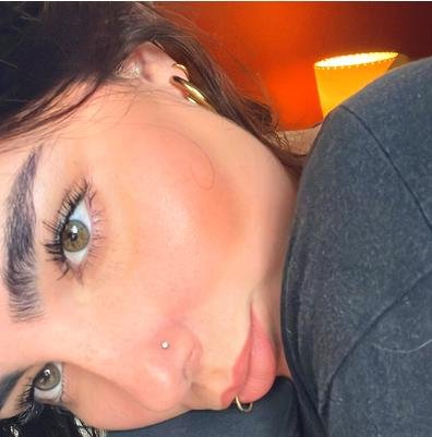 emmaaeshelmanci's profile picture. hi stranger im Emma
here for a good time so msg me? or follow me? dm me lmao