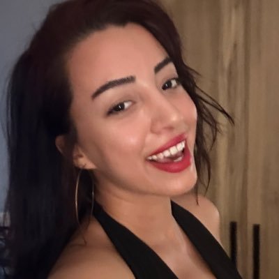 tanrinemesiss's profile picture. 