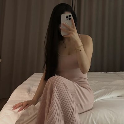 monalisa565u's profile picture. Learning to love myself was my first victory ❤️