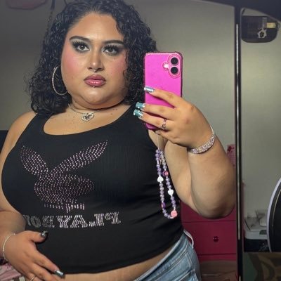 BIMBOCHUU's profile picture. ♏️🦂🇵🇷 | 26 | she/her | fat femme lesbian | MUA | @cutter_heart ‘s gf🩷