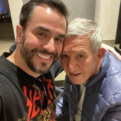 dennis_cze4psxm's profile picture. 