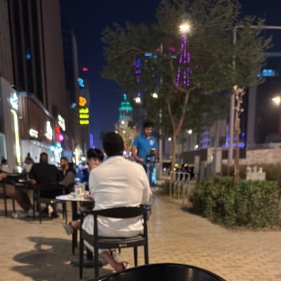 mnnkhff's profile picture. اوصافي ، سالب عمري ١٨ ، ابي موجب حنان نحيف يكون بالشرق