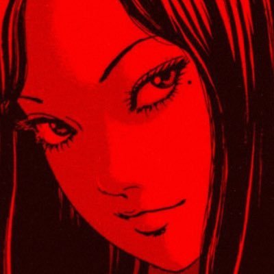 mariizrz's profile picture. strawberry everything