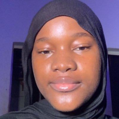 zaynab_adenikee's profile picture. oriflame brand partner||skincare,perfumes,wellness and supplement ||U.I graduate ||thespian 🎭 ||scarf girlie✨❤️||figuring life||MY DM IS FOR BUSINESS ONLY!!!