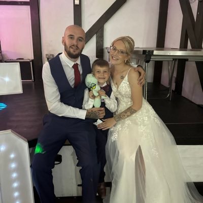 Decs100's profile picture. If You Can’t Stop Thinking About It, Don’t Stop Working For It !! 🤔