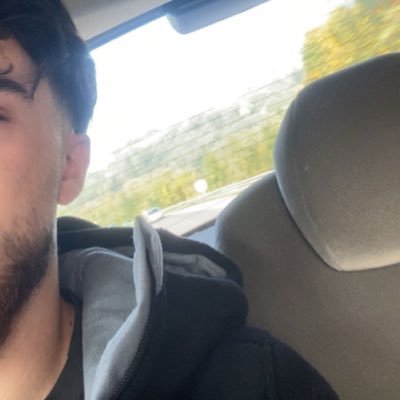 pas2beuh's profile picture. ✌🏽dekur