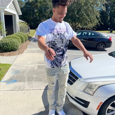 K__Gant's profile picture. Lakeland, FL ☝🏽follow me on IG:K_Gant